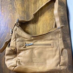 Stone Mountain Leather shoulder bag